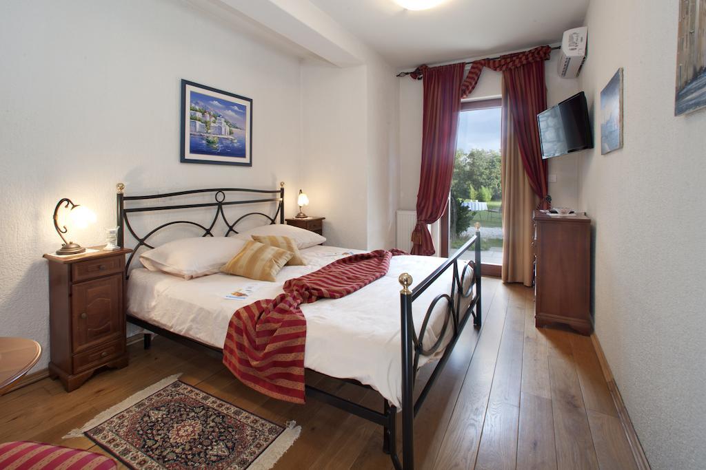 Villa Castello Rausch Valkarin ห้อง รูปภาพ