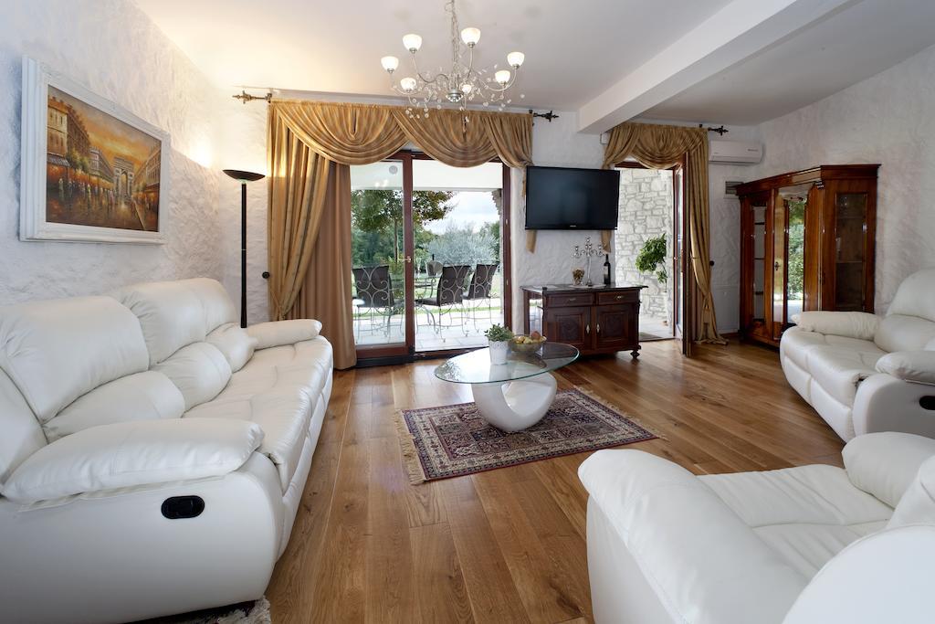 Villa Castello Rausch Valkarin ห้อง รูปภาพ